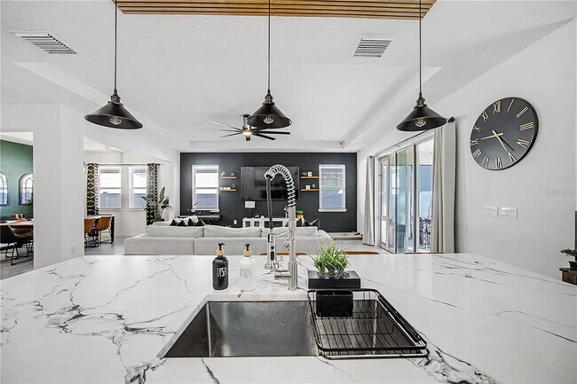 Building Photo - 1507 Southfork Dr