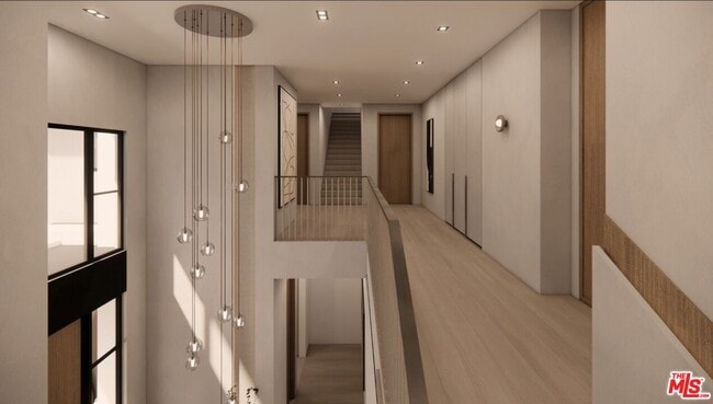 Building Photo - 590 N Tigertail Rd