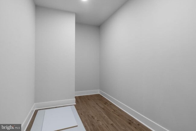 Building Photo - 822 Third Ave