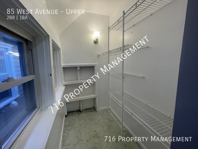 Building Photo - Charming, Fully Rehabbed 2 BR Apartment in...