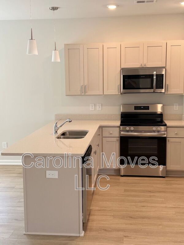Building Photo - 1510 Alvin Pond Dr