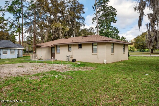 Building Photo - 8900 Crystal Springs Rd