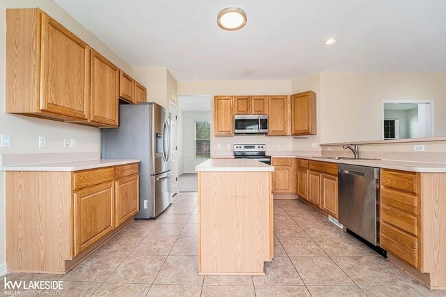 Building Photo - 34681 Giannetti Dr