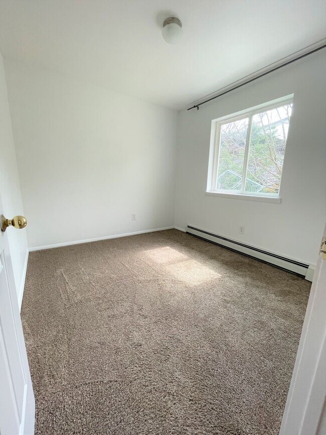 Building Photo - 3440 Harlequin Ct