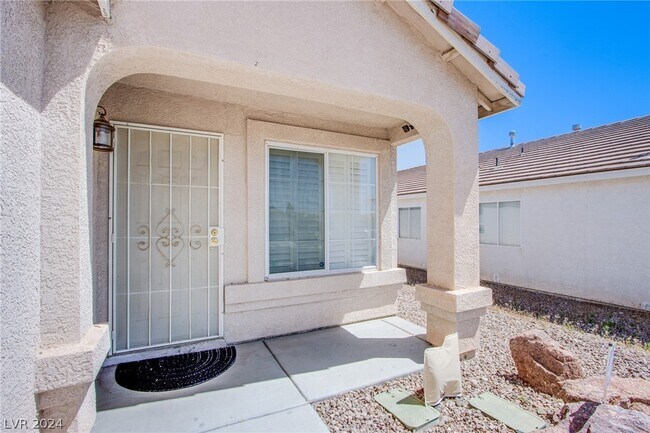 Building Photo - 9340 Copper Villa Ct