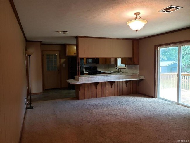 Building Photo - 1203 Oates Rd