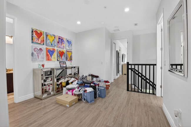 Building Photo - 5022 NW 16th Way