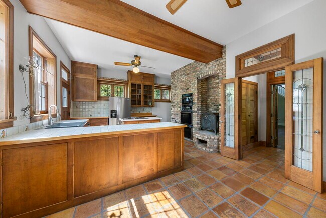 Building Photo - 1092 Wexford Ct