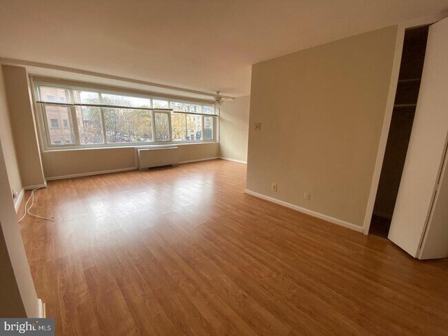 Building Photo - 1545 18th St NW