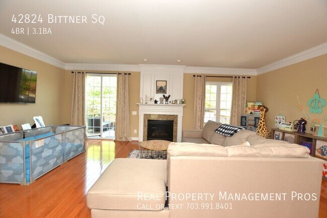 Building Photo - 42824 Bittner Square