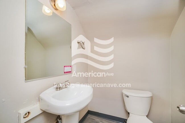 Building Photo - 17407 Ridgeton Dr