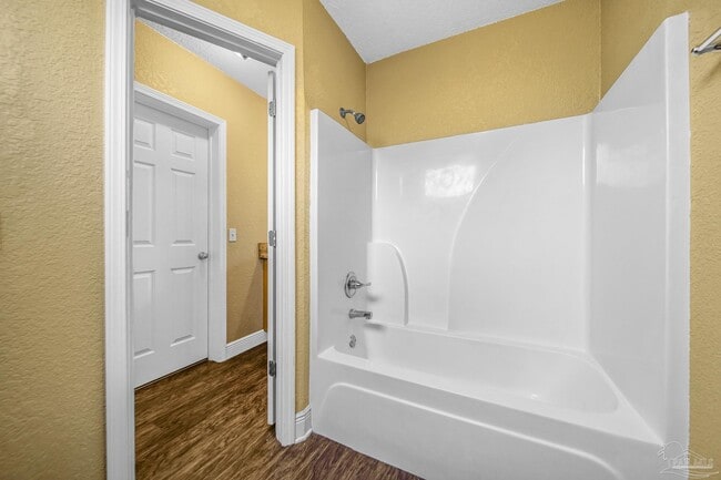 Building Photo - 7071 Lake Joanne Dr