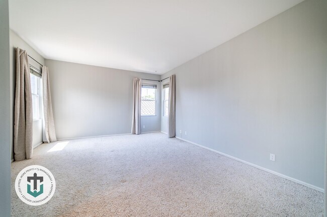 Building Photo - 15804 Caminito Cantaras