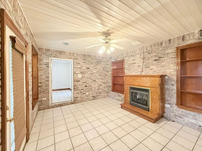 Building Photo - 5330 Morgan Ridge Dr