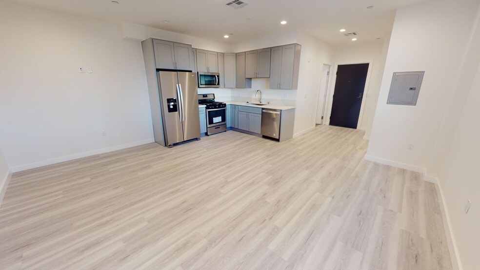 The Erwin 14540 Erwin St Van Nuys CA 91411 Apartment Finder