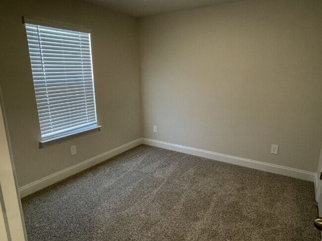 Building Photo - One Year Old, Three Bedroom Two Story in S...
