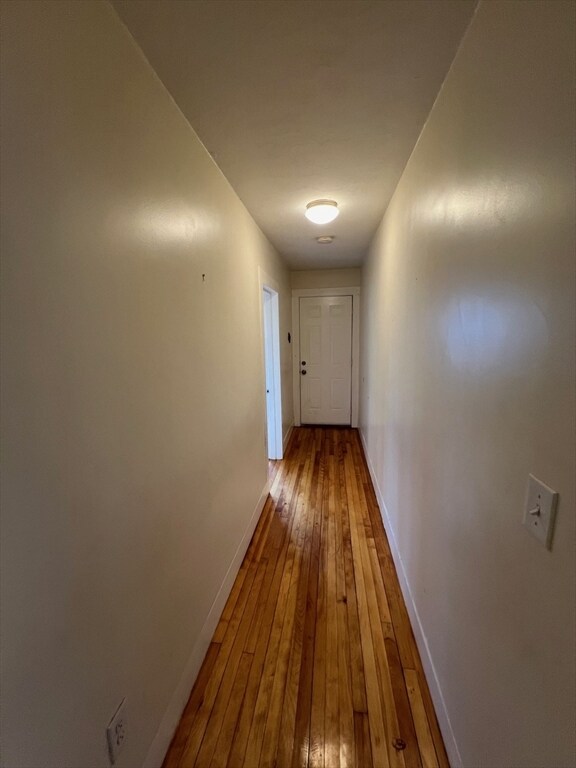 Building Photo - 172 Chester St