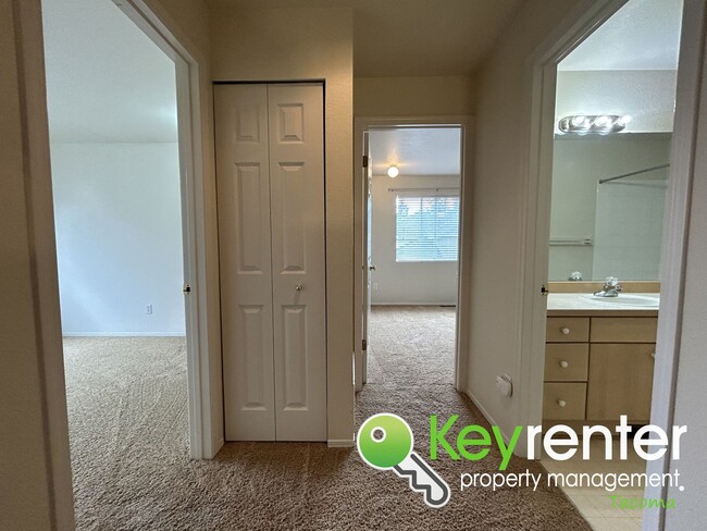 Building Photo - Magnificent North West Tacoma Home