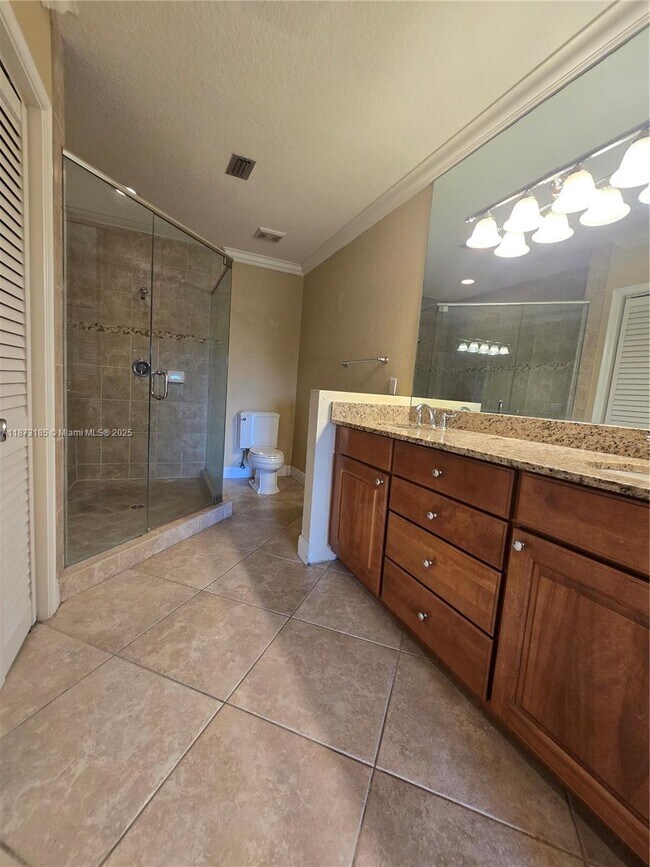 Building Photo - 9023 NW 38th Dr