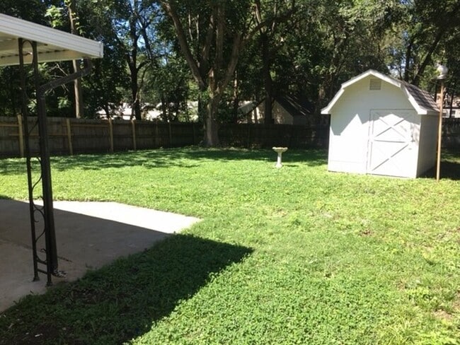 Building Photo - Charming Waldo Home! 2 Bedroom and 1 Bath
