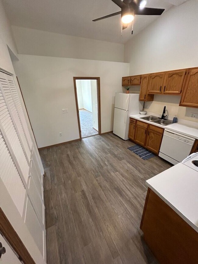 Building Photo - Updated Ranch with 2 Bedrooms, 1 Bath, and 1-Car Attached Garage in Troy, Ohio - Your Perfect Hom...