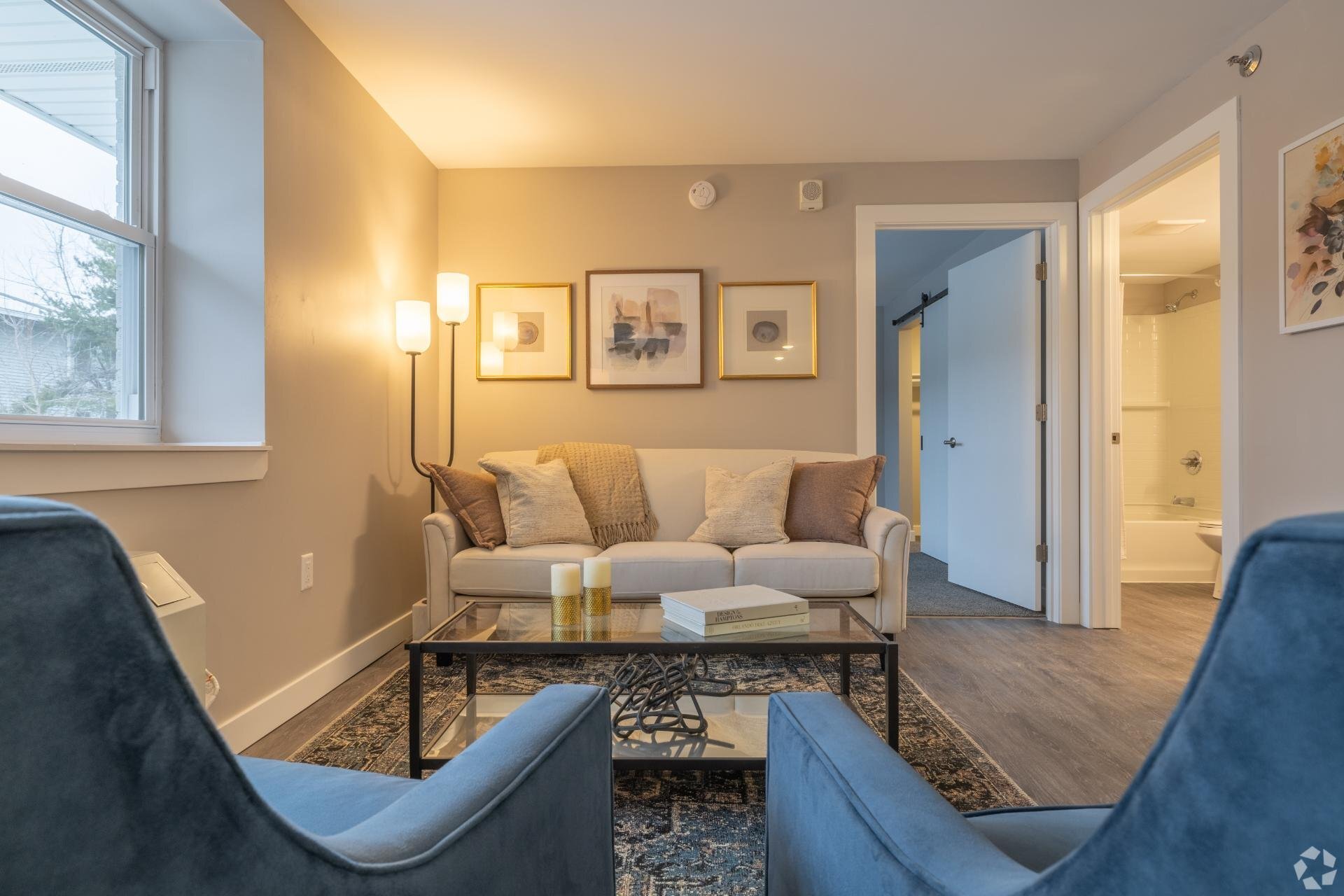 Building Photo - 1616 W Bender Rd