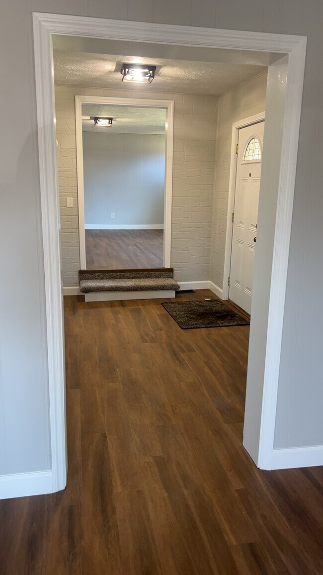 Building Photo - 1525 Trebein Rd