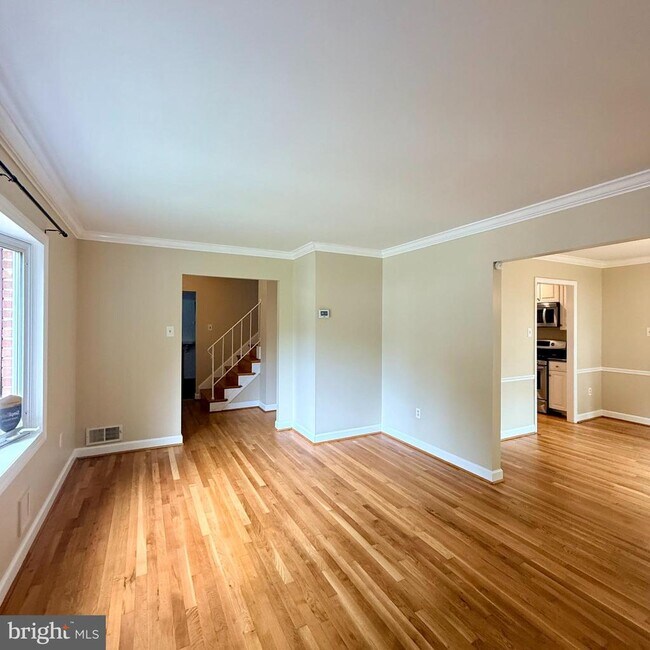 Building Photo - 14605 Nadine Dr