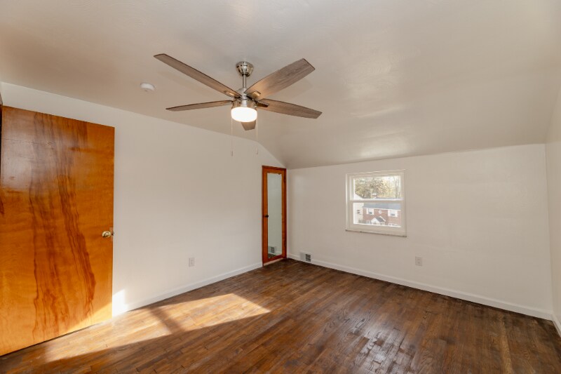 Building Photo - 3203 Hebron Dr