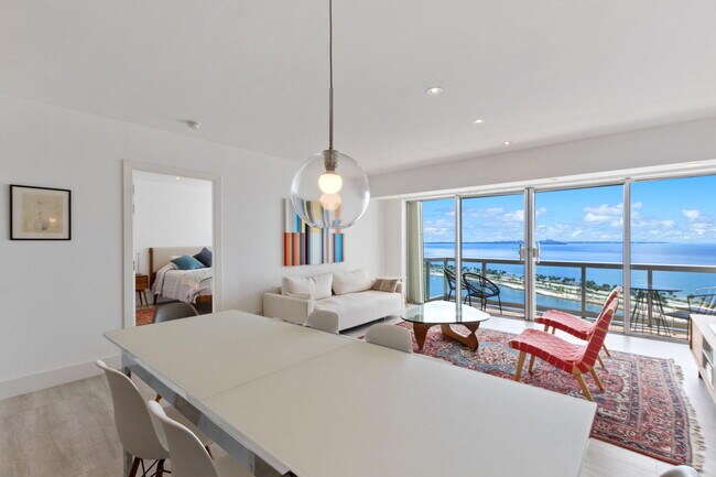 Building Photo - 2451 Brickell Ave