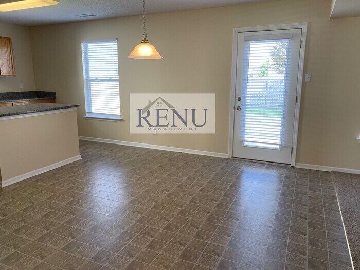 Building Photo - 6728 W Littleton Dr