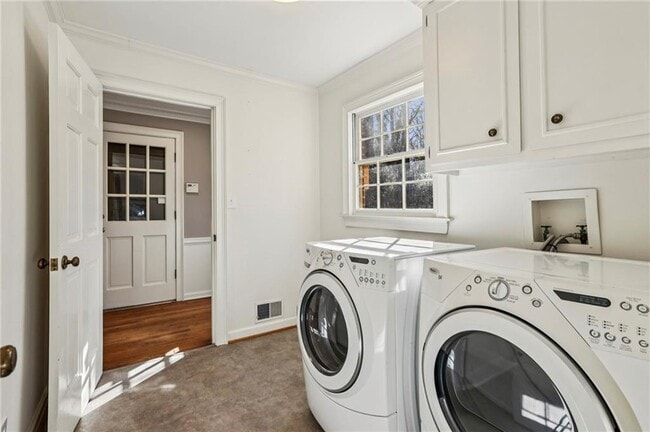 Building Photo - 5189 Hidden Branches Cir