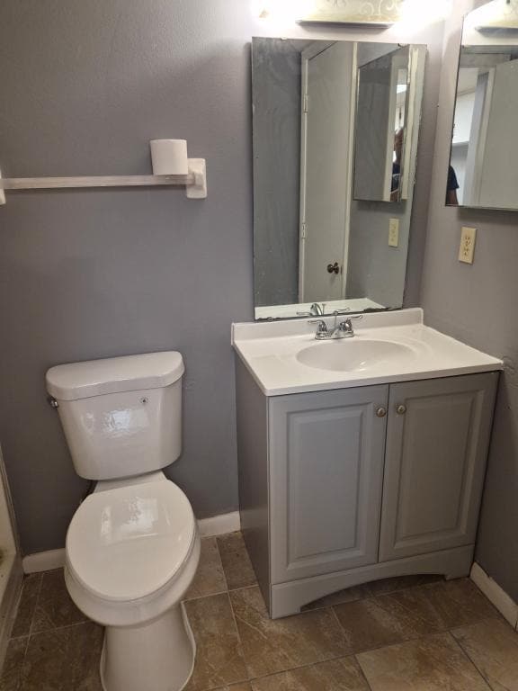 Building Photo - 2662 Crown Ct