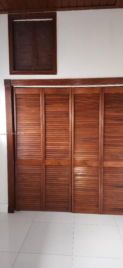 Building Photo - 1232 SW 17th Terrace