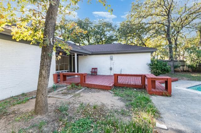 Building Photo - 210 Oak Forest Trail