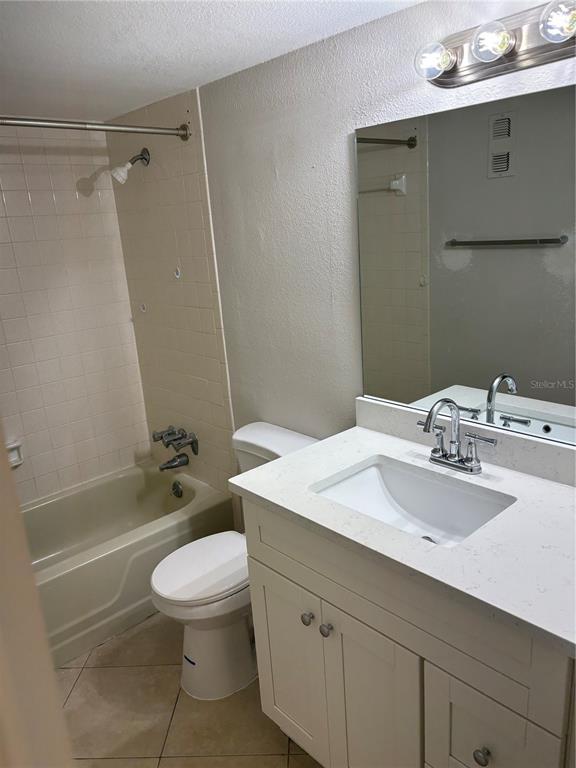 Building Photo - 7405 Bay Island Dr S