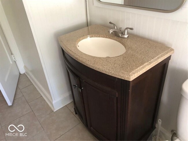 Building Photo - 1302 Shannon Ave