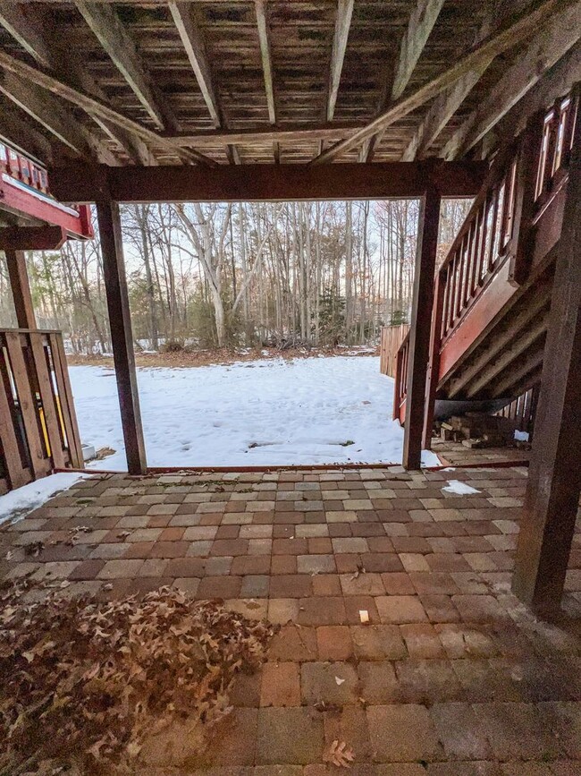 Building Photo - Townhome in Piney Orchard