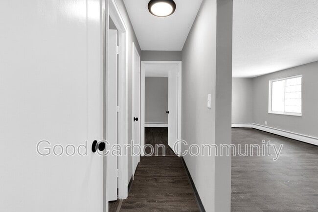 Building Photo - 321 Beattie Ave