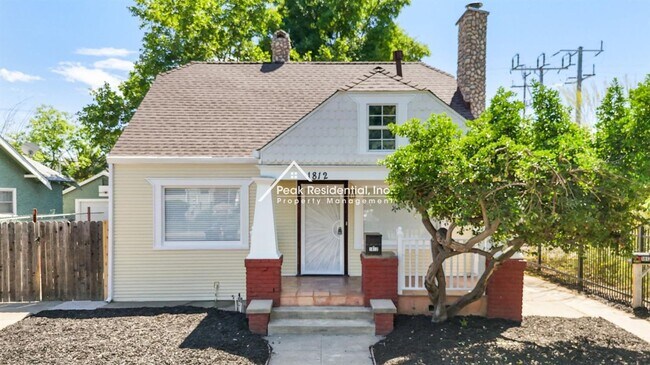 Building Photo - 1812 El Monte Ave