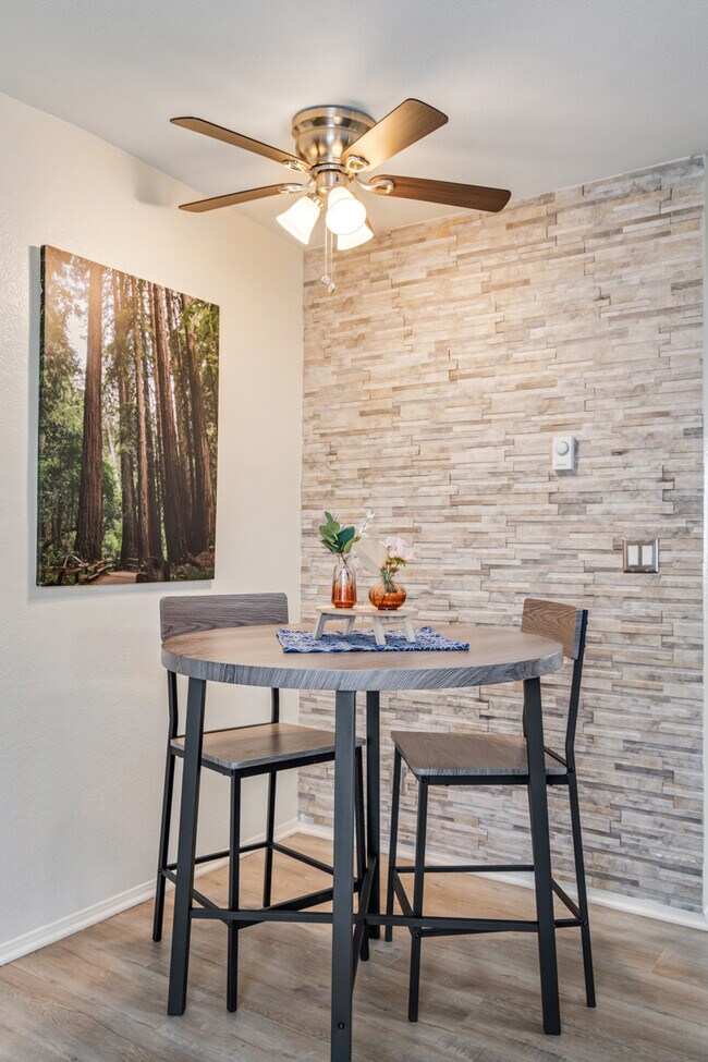 Building Photo - 4253 Central Ave