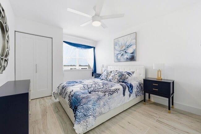 Building Photo - 3520 S Ocean Blvd