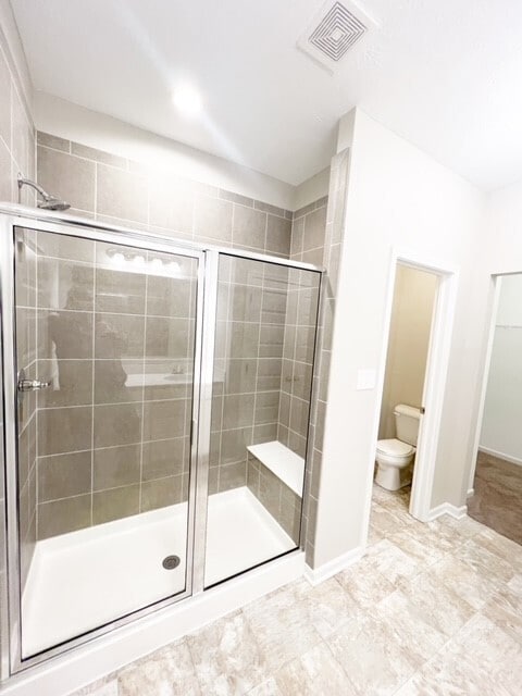 Building Photo - 8060 Clarks Creek Ct