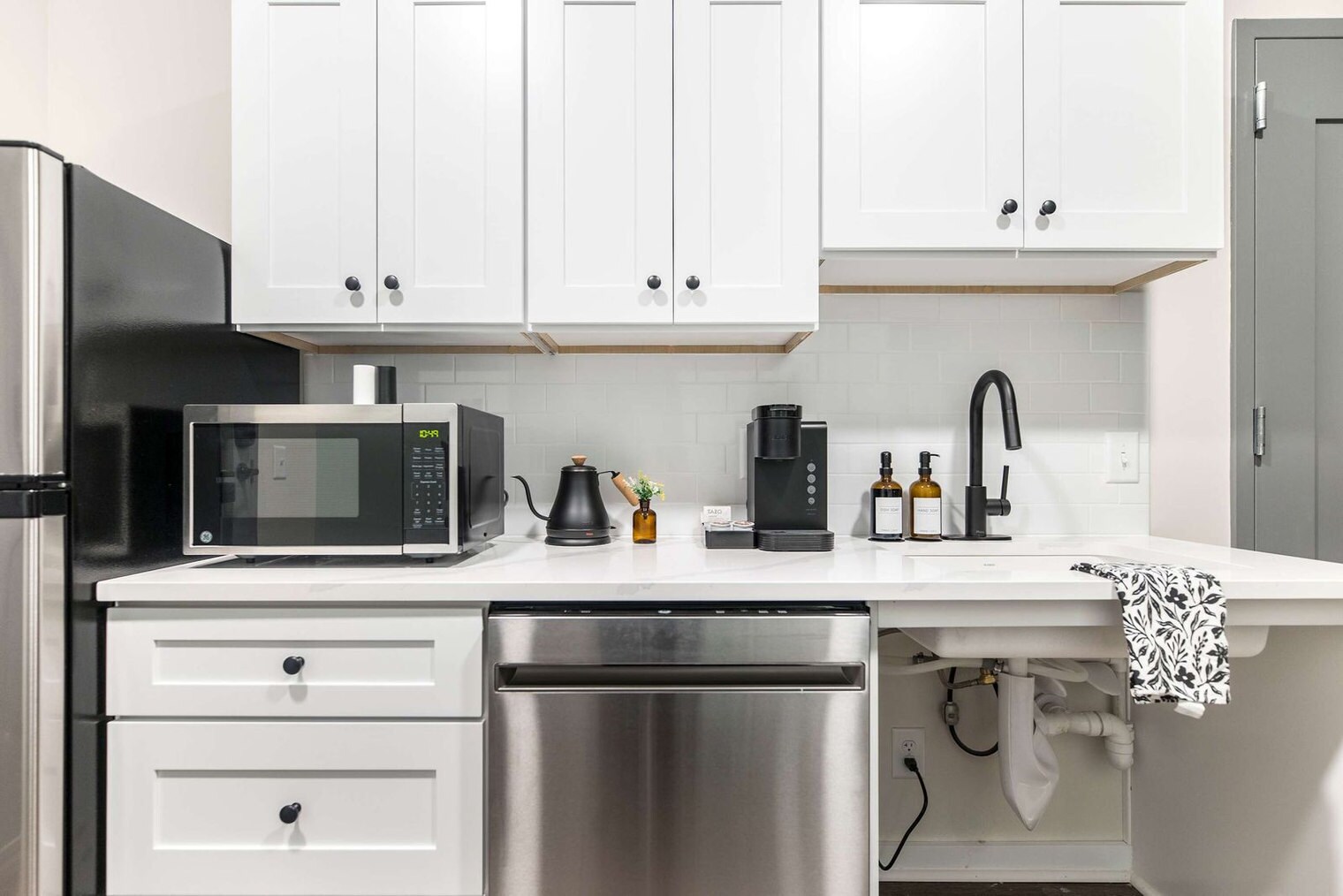 Building Photo - 781 Spring St