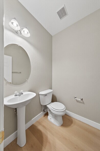 Building Photo - 6321 Blowing Sky St