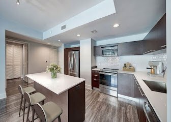 Building Photo - 32 SE 2nd Ave