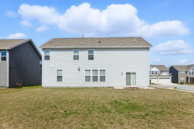 Building Photo - 3999 Kensington Dr