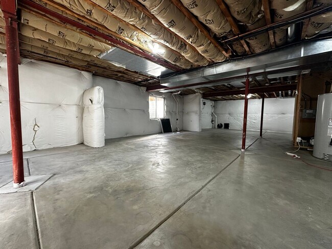 Building Photo - Beautiful four bedroom home in Arvada!