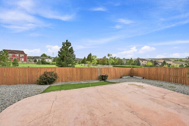 Building Photo - 15830 Abbeylara Ln