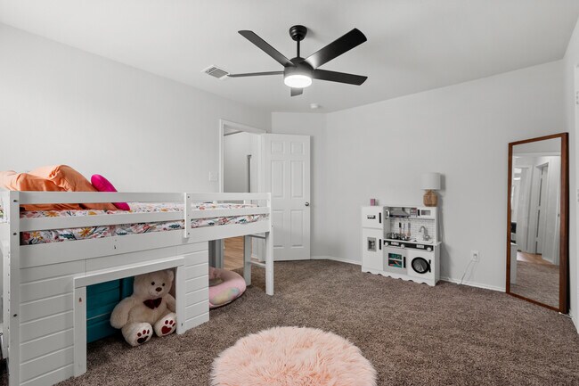 Building Photo - 9308 Everly Dr